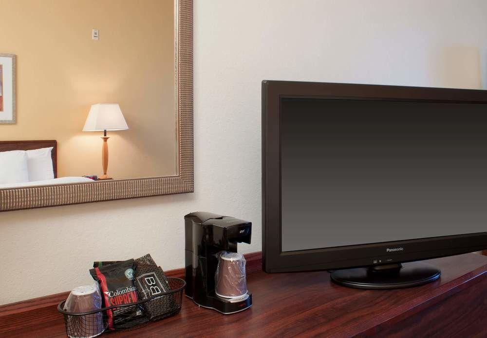 Comfort Inn & Suites Liverpool - Syracuse Ngoại thất bức ảnh