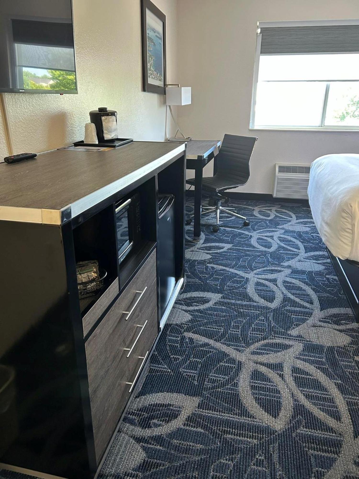 Comfort Inn & Suites Liverpool - Syracuse Ngoại thất bức ảnh